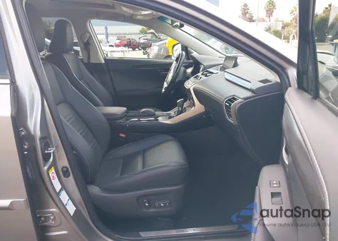 2016 Lexus Nx 200T z USA, uszkodzony, nr VIN JTJBARBZ9G2088208